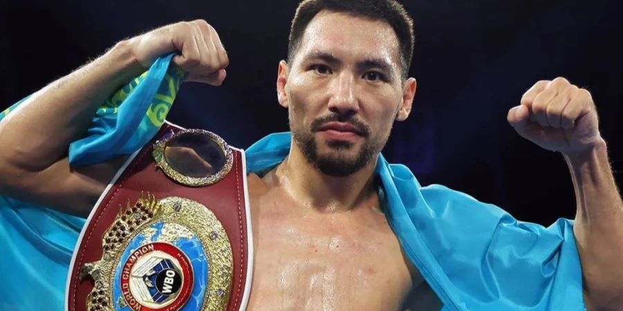 Кубинец нацелился на быстрый финиш в бою с Алимханулы за три пояса