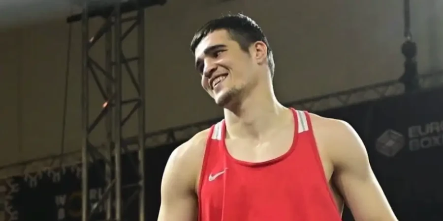 Казахстан одержал важную победу над Узбекистаном в финале ЧА по боксу