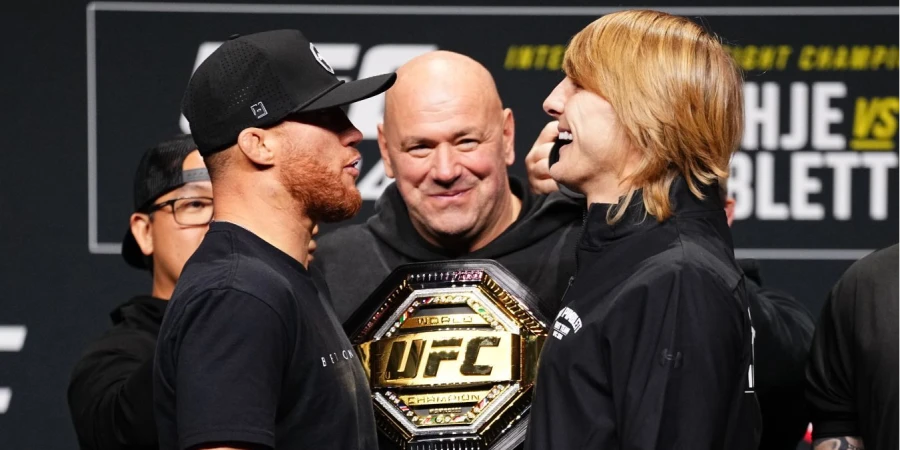 Гейджи и Пимблетт сделали вес перед боем за титул чемпиона UFC