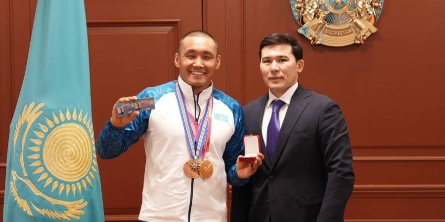 Ербол Хамитовқа «Қазақстанның еңбек сіңірген спорт шебері» атағы берілді