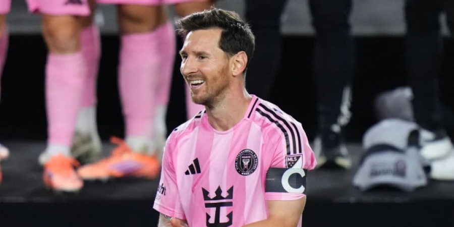 Лионель Месси высказался о новом стадионе с трибуной в его честь