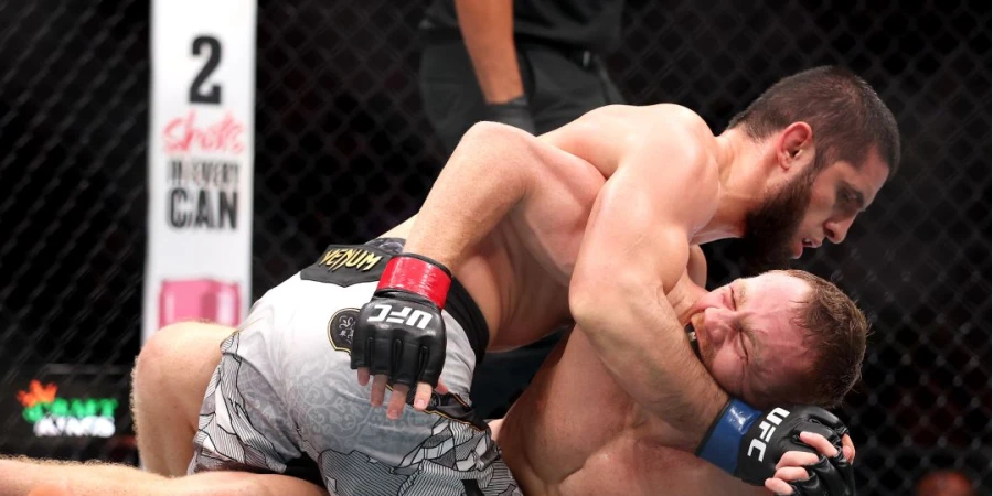 Чемпион UFC из России высказался о поединке в Белом доме