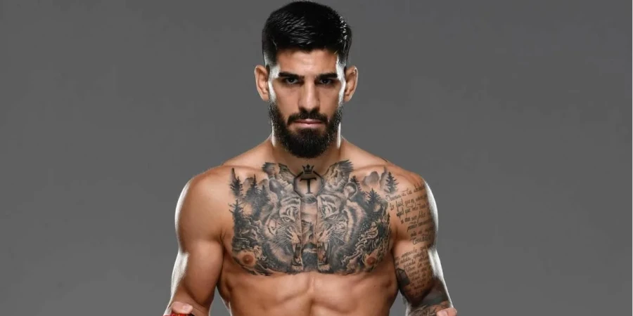 Стало известно, когда Топурия проведет защиту титула против звезды UFC