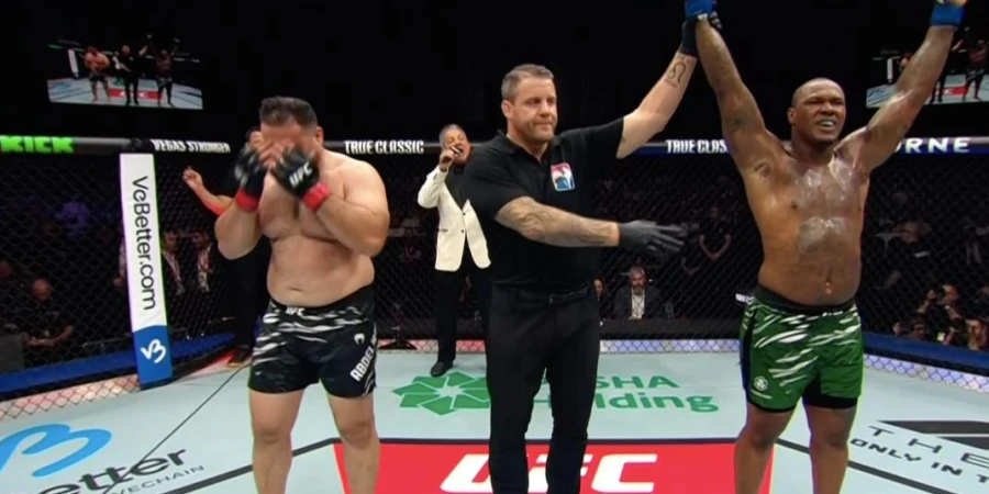 UFC on ABC 8 стартовал в Баку: брат Камару Усмана одержал победу над непобежденным бойцом