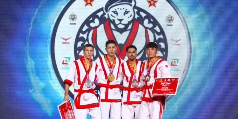 Қазақ күресі: Әлем чемпионатының алғашқы күні қалай өтті?