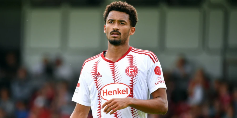 Проявления расизма в Европе громко осуждают и слабо с ними борются