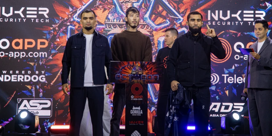 Адилет уулу единогласным решением победил Тилаева на OCTAGON 92