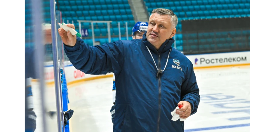 Рекордные увольнения в КХЛ: четыре наставника с опытом работы в Казахстане остались без работы