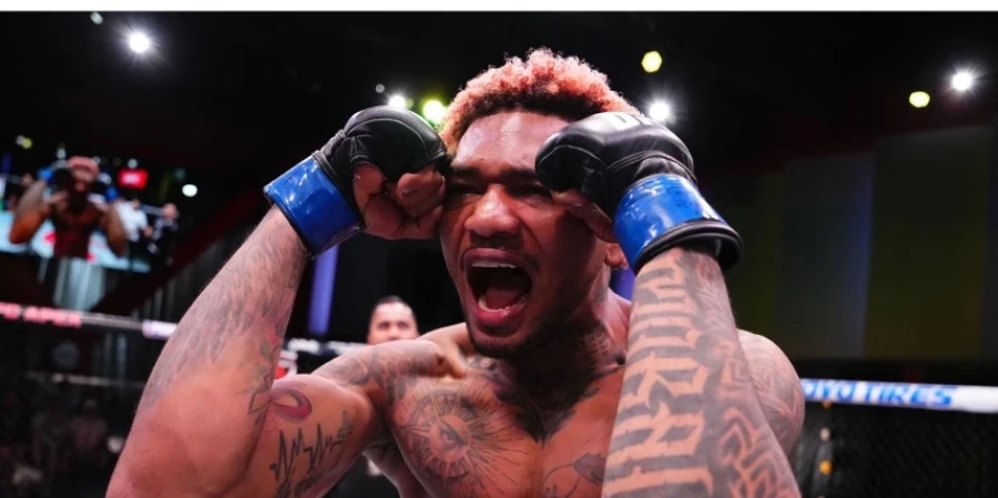 ММА. Шавкат Рахмоновтың салмағындағы жекпе-жегінде нокаут тіркелді