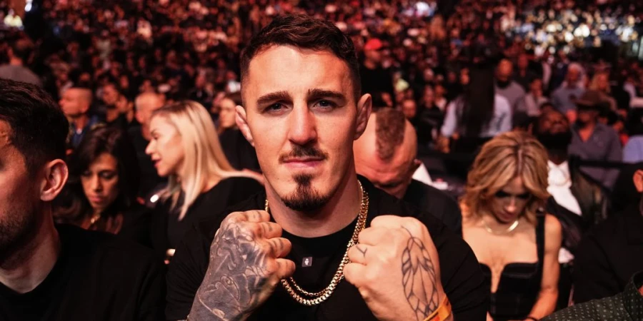 Действующий чемпион UFC готов сразиться в бою с победителем между претендентами