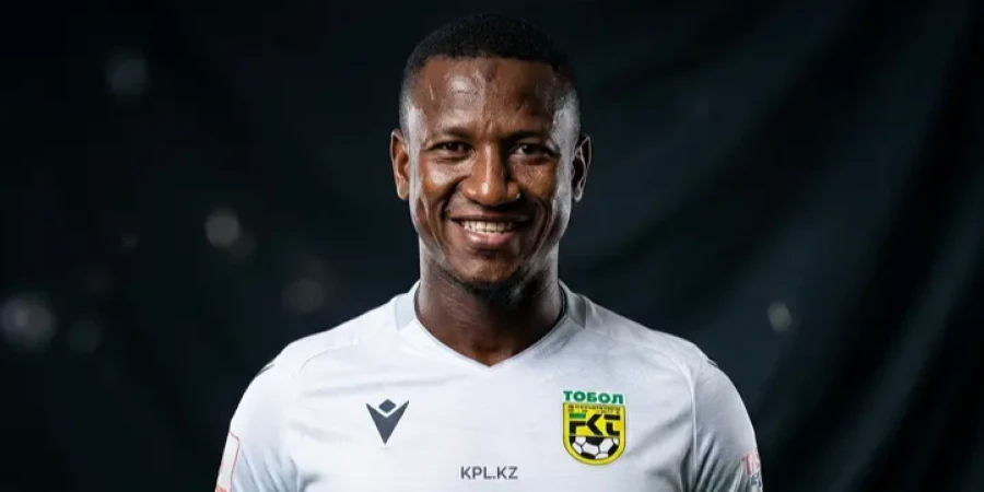 Не нашедший инвестора Тобол продолжает сорить бюджетными деньгами