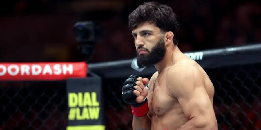 Царукяну готовят титульный бой с чемпионом UFC