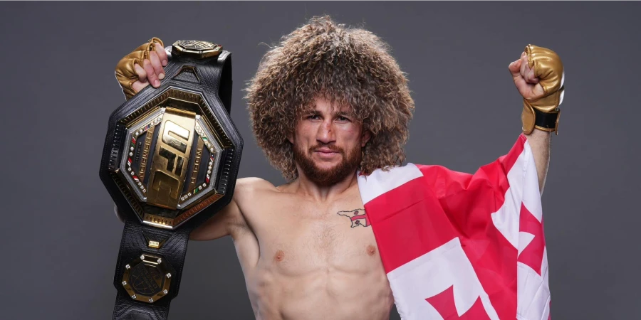 Чемпион UFC назвал бой, который должен возглавить турнир в Белом доме