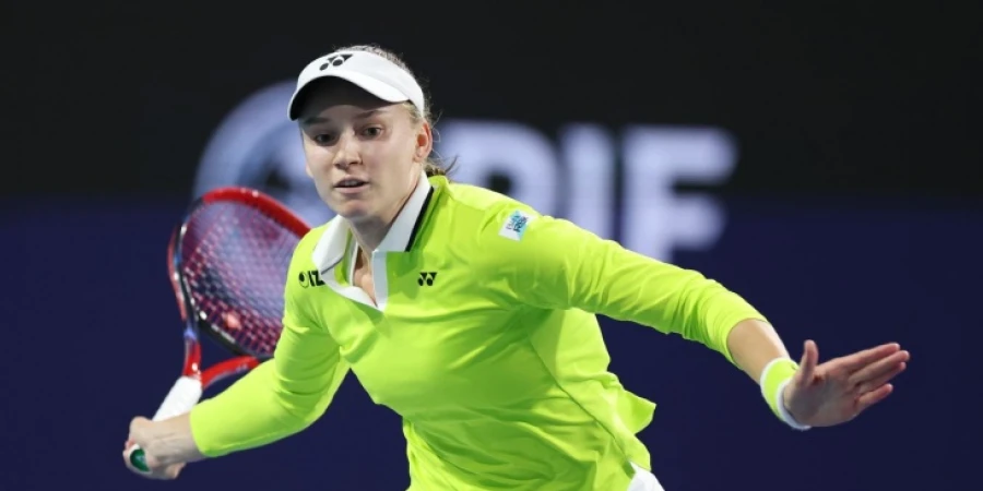 Звездная теннисистка из Казахстана продолжает удивлять стабильностью на «тысячниках»