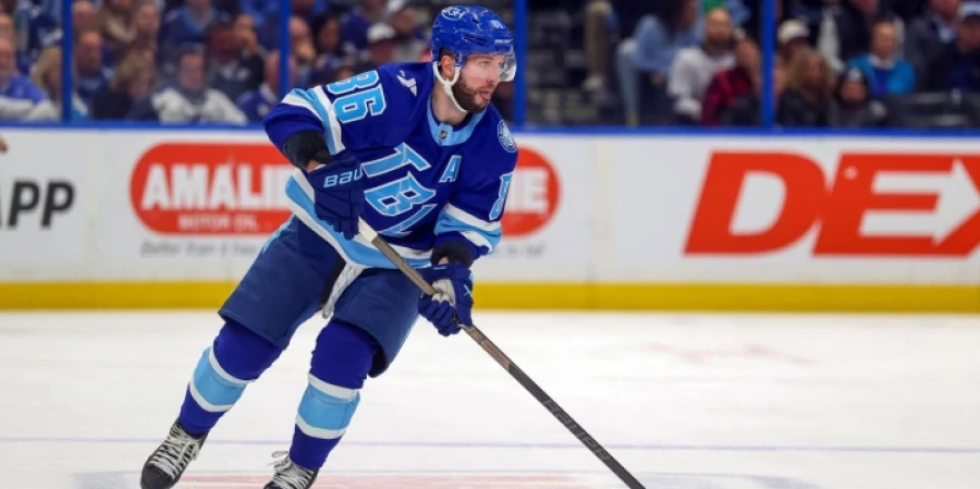 НХЛ. Тампа-Бэй Лайтнинг — Коламбус Блю Джекетс. Главный хоккеист планеты зарубится с «Синими мундирами». Прямая трансляция