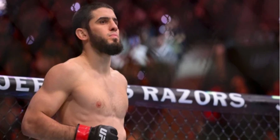 Экс-боец UFC рассказал, сколько еще продлится чемпионство Махачева