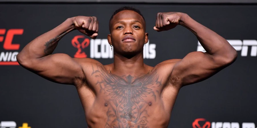 Боец UFC высмеял голые фото Макгрегора через Хабиба Нурмагомедова
