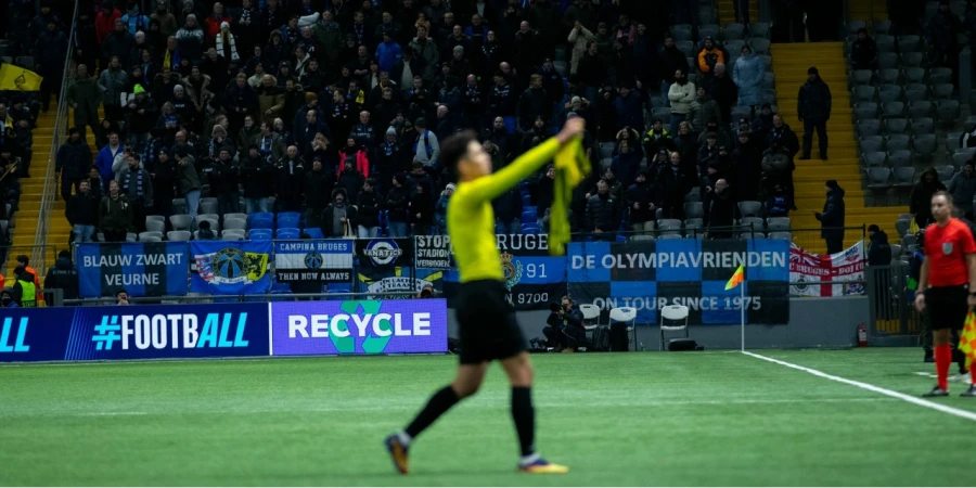 Болельщики «Брюгге» получили арест за выходку на игре с «Кайратом»