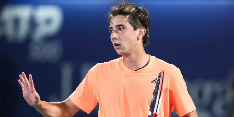 Вторая ракетка Казахстана Шевченко разгромно проиграл в 1/4 финала турнира в Аделаиде