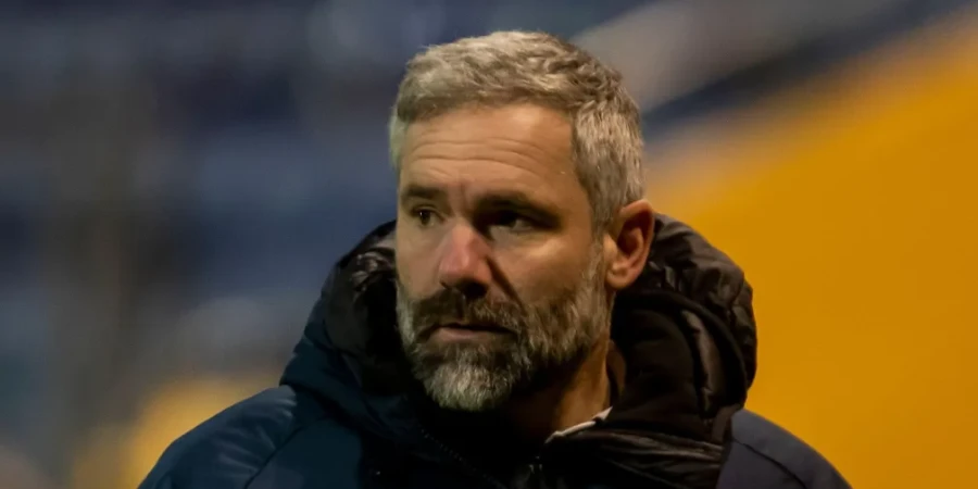 Дэвид Данн не намерен мириться с эротическими постами дочери на скандальной платформе