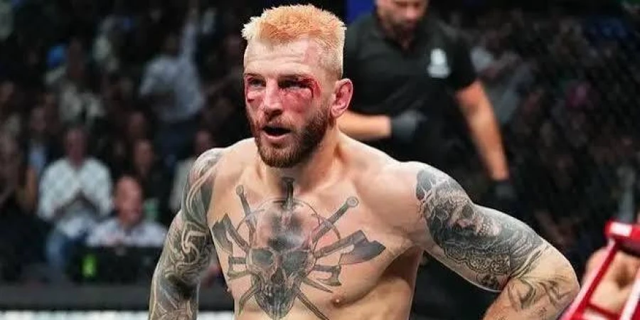 Французский боец дебютирует в UFC против опытного Хукера