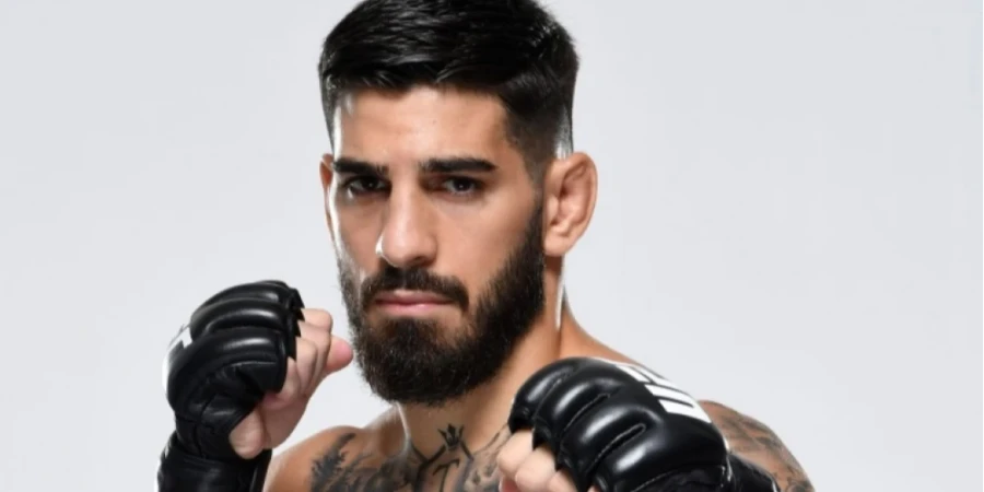 Действующий чемпион UFC в легком весе рассказал о планах перейти в бокс