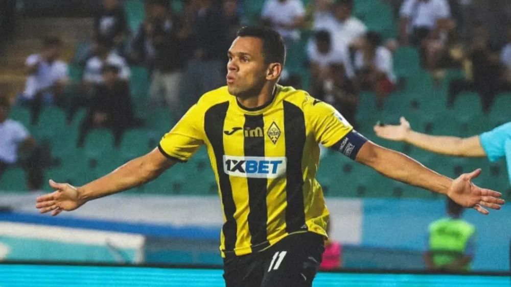 Кайрат отказался от бомбардира Жоао Пауло после получения им травмы