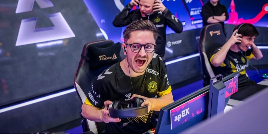 Team Vitality обыграла M80 в квалификации на BLAST Open London 2025
