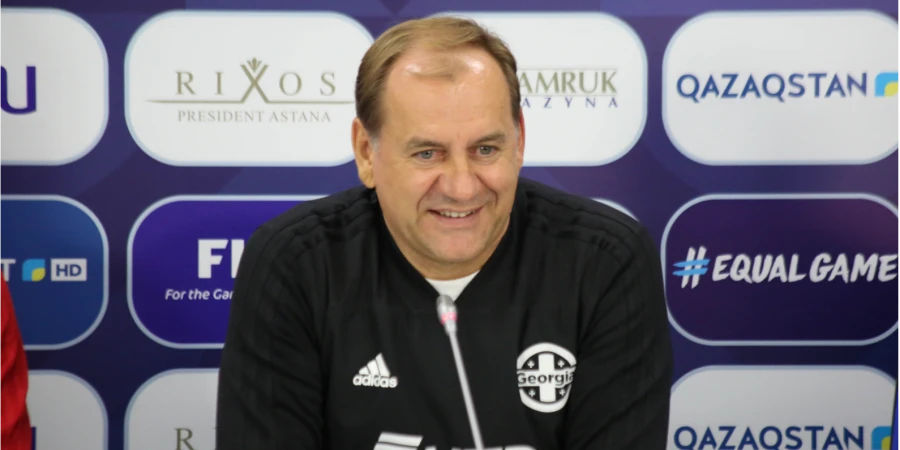 Владимир Вайсс может стать новым главным тренером «Актобе»