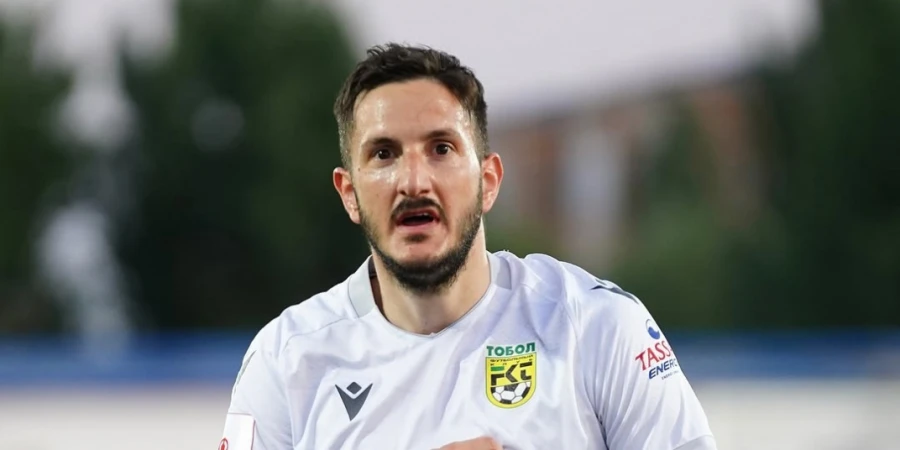 «Тобыл» тәжірбиелі қорғаушыны өз қатарында қалдырды