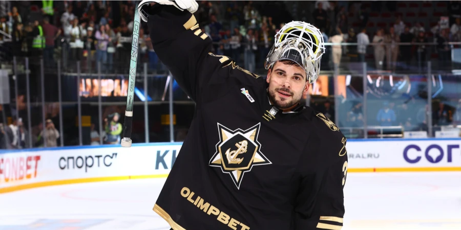 «Адмирал» внес вратаря Хуску в список травмированных