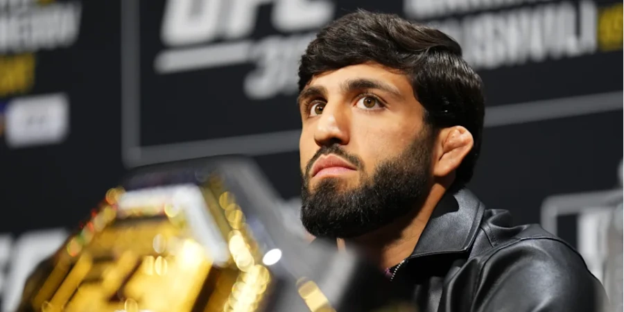 Боец UFC Арман Царукян прокомментировал свое снятие с авиарейса