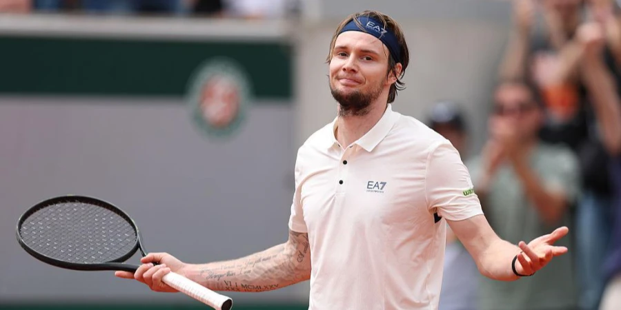 Бублик совершил камбэк и вышел в финал ATP в Гонконге