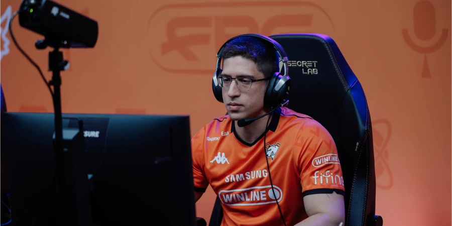 Virtus.pro обыграла MOUZ и прошла на DreamLeague Season 29