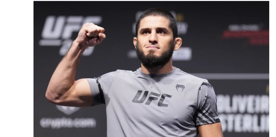Исламу Махачеву «записали» жесткое поражение в UFC