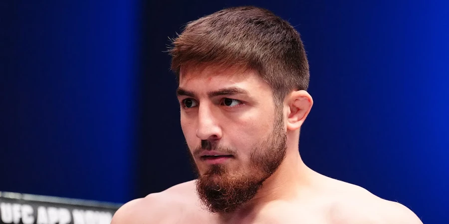 Непобежденный чеченец оценил свою досрочную победу на UFC в Лас-Вегасе