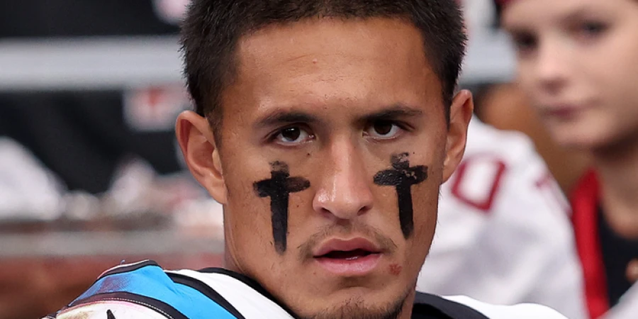 Звезда НФЛ раскаялся после скандального срыва