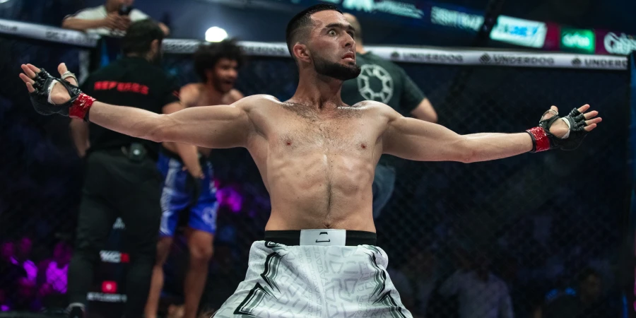 Победой «Сатурна» завершился бой с казахстанцем на турнире в Ташкенте