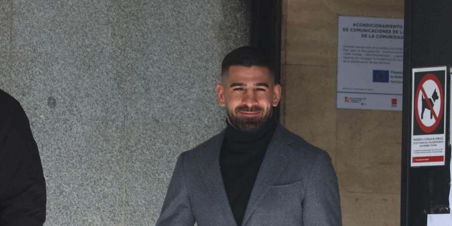 Стали известны подробности по итогам бракоразводного процесса чемпиона UFC