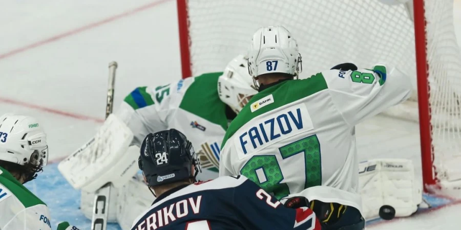 Хоккеист из КХЛ назвал лучшего бойца в ММА