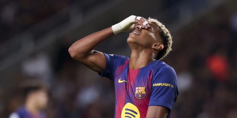 Ламин Ямаль больше не сможет раздавать автографы фанатам бесплатно