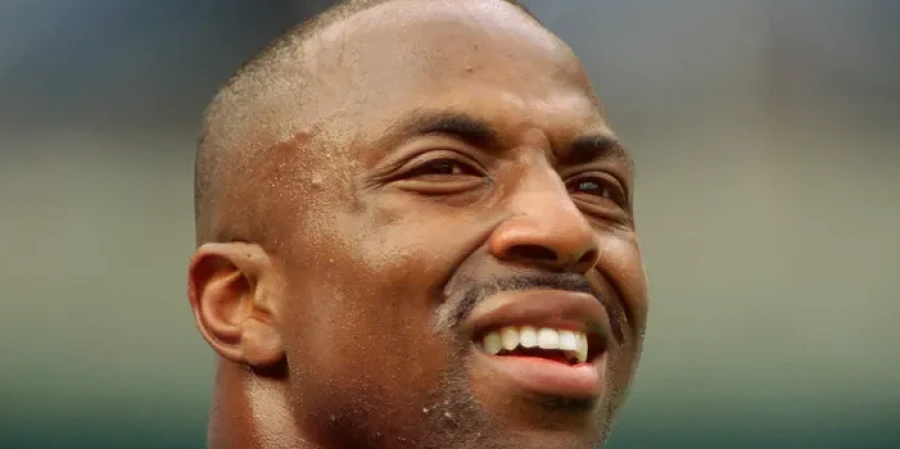 Звезда «Детройт Лайонс» ушел в 56 лет