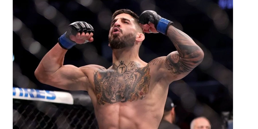 Отказавшийся от боя с Рахмоновым бывший чемпион UFC высказался о том, что Топурия стал лидером рейтинга P4P