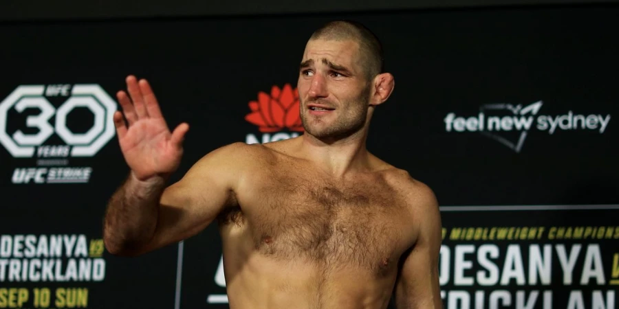 В UFC разгорелся новый скандал вокруг боя Чимаев — Стрикленд