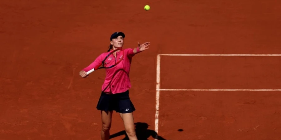 Бывшая третья ракетка мира объяснила трудности Рыбакиной на грунте