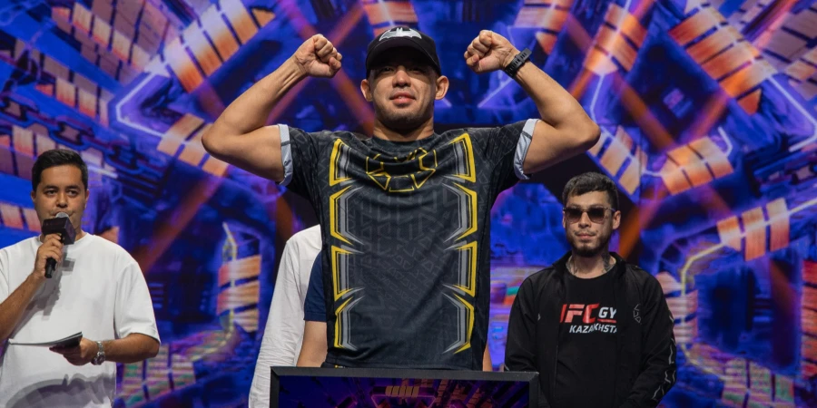 Еламан Сейтхан одержал пятую победу в профи на OCTAGON 73