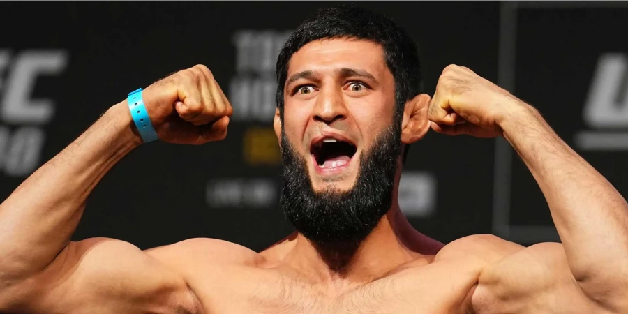 Чимаев бросил вызов топовым средневесам UFC после поражения Стрикленду