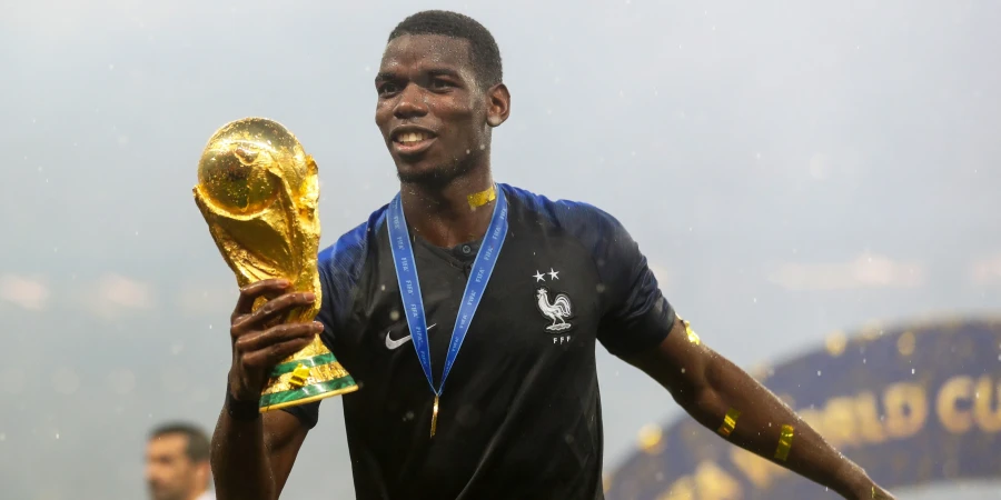 Французский клуб не заявил Поль Погба на плей-офф Лиги чемпионов