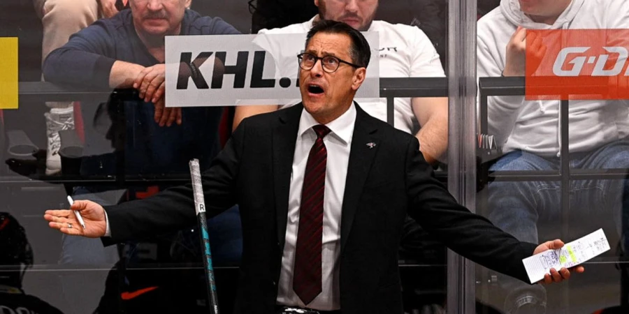 «Авангард» сыграет решающий матч без главного тренера