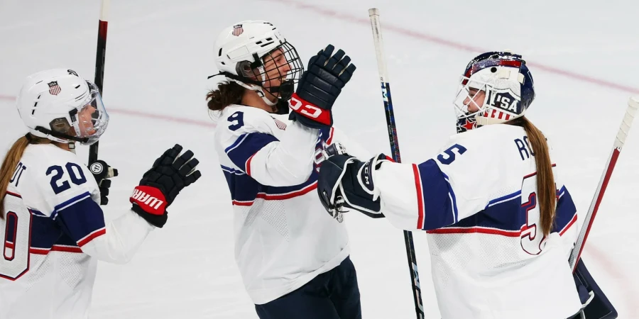 Сборная США по хоккею разгромила Канаду на Олимпиаде-2026